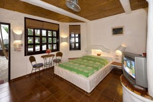 Atlantis Puerta Galera SCUBA Resort room3 1024x682