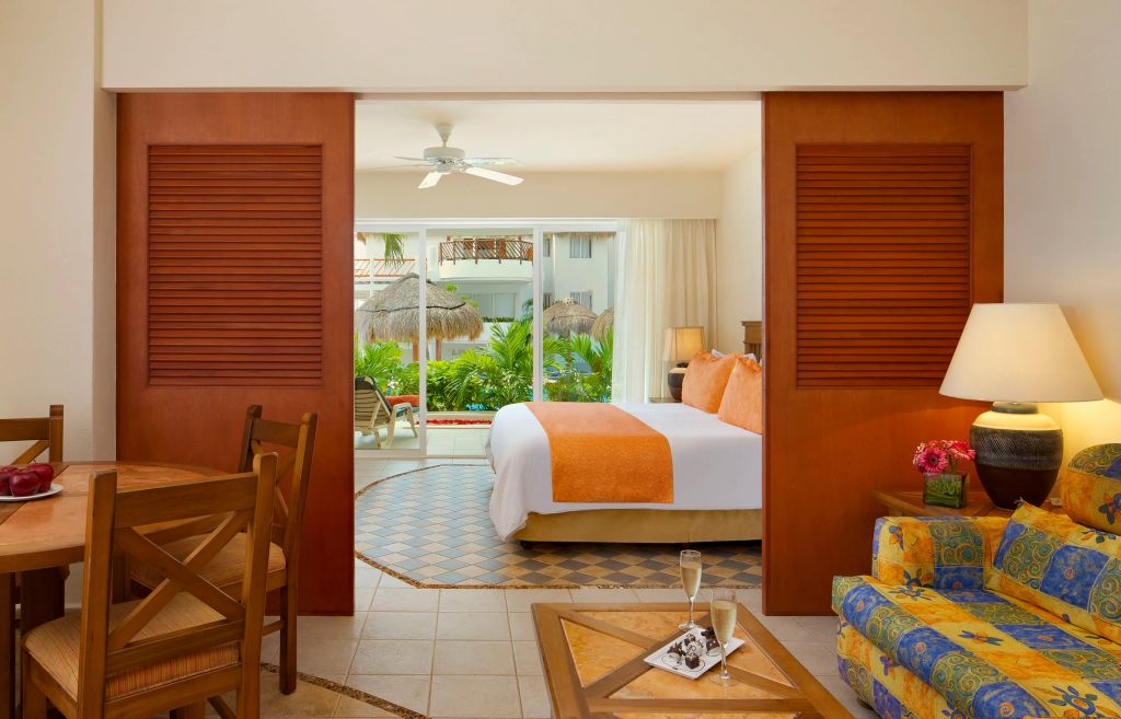 Sunscape Sabor