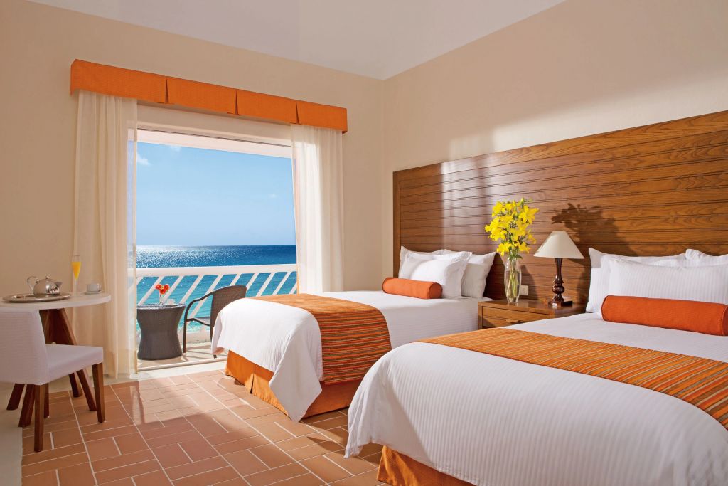 Sunscape Sabor