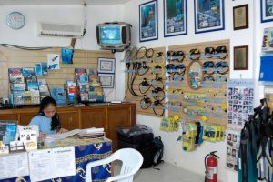 El Galleon SCUBA Resort dive shop 1024x682