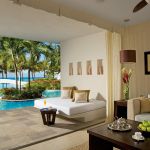 Junior Suite swim up Ocean View 2