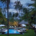 Lounge pool and coffee shop