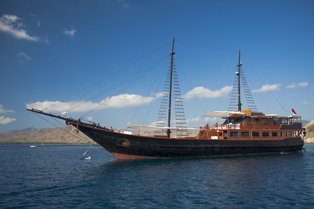 Samata luxury yacht