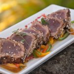 Seared tuna with mango