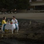 r.2 Feet in water romantic dinner